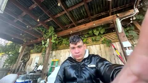 Snapshot of coronelking chatting on 01-12-25, 10:54 coronelking online show from 01-12-25, 10:54