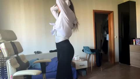Snapshot of corrienavanjo chatting on 07-19-26, 02:10 corrienavanjo online show from 07-19-26, 02:10