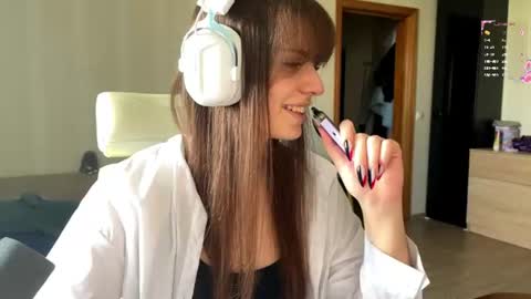 Snapshot of corrienavanjo chatting on 07-21-26, 02:08 corrienavanjo online show from 07-21-26, 02:08