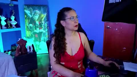 Natali online show from 11-18-25, 05:34