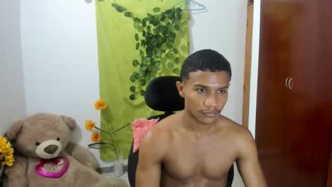 Snapshot of corzoethan chatting on 01-18-25, 11:55 Ethan online show from 01-18-25, 11:55