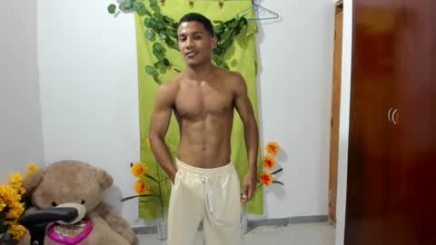 Snapshot of corzoethan chatting on 02-03-25, 02:58 Ethan online show from 02-03-25, 02:58