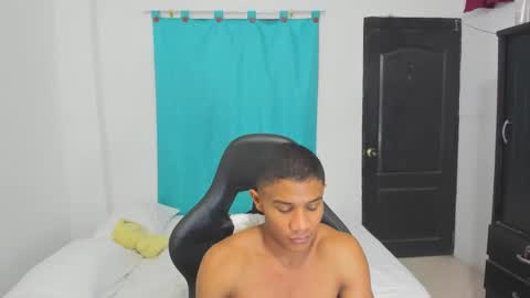 Snapshot of corzoethan chatting on 09-24-25, 02:04 Ethan online show from 09-24-25, 02:04