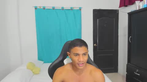 Snapshot of corzoethan chatting on 10-02-25, 11:56 Ethan online show from 10-02-25, 11:56