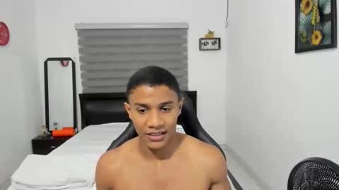 Snapshot of corzoethan chatting on 11-17-25, 10:59 Ethan online show from 11-17-25, 10:59