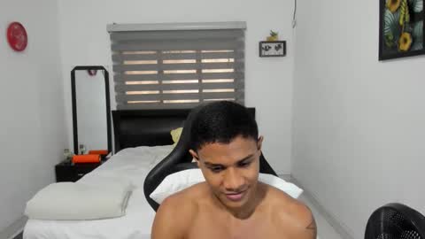 Snapshot of corzoethan chatting on 12-15-25, 07:29 Ethan online show from 12-15-25, 07:29