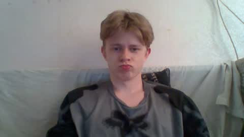 Andrew online show from 06-19-26, 03:49