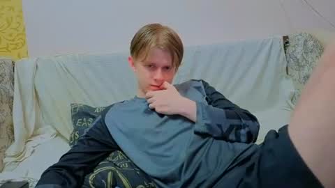 Andrew online show from 07-08-26, 04:44