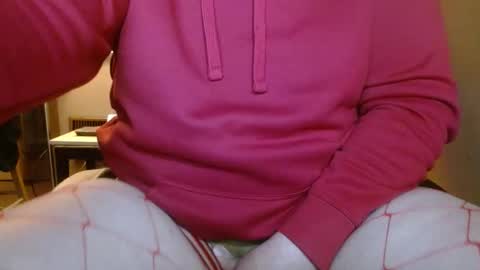 Snapshot of cosmicjones88 chatting on 12-13-24, 07:25 cosmicjones88 online show from 12-13-24, 07:25