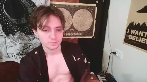 Snapshot of cosmonudes chatting on 09-12-25, 05:57 Barry online show from 09-12-25, 05:57