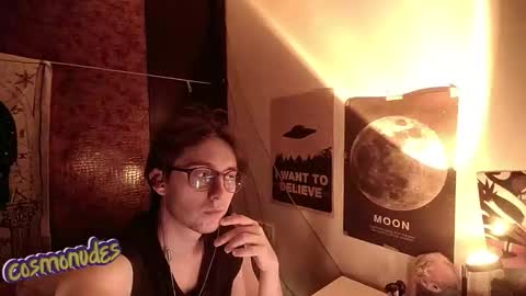 Snapshot of cosmonudes chatting on 11-09-25, 02:26 Barry online show from 11-09-25, 02:26