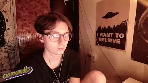 Snapshot of cosmonudes chatting on 11-17-25, 09:20 Barry online show from 11-17-25, 09:20