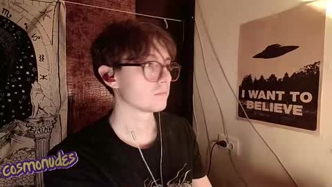 Snapshot of cosmonudes chatting on 11-18-25, 09:19 Barry online show from 11-18-25, 09:19