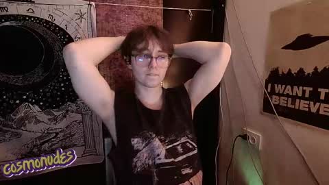 Snapshot of cosmonudes chatting on 11-30-25, 06:12 Barry online show from 11-30-25, 06:12