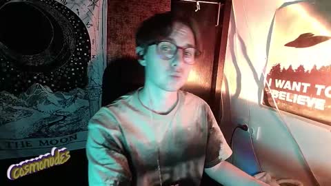 Snapshot of cosmonudes chatting on 12-14-25, 07:29 Barry online show from 12-14-25, 07:29