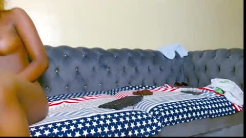 Snapshot of cottoncandi01 chatting on 11-20-25, 02:17 tina online show from 11-20-25, 02:17