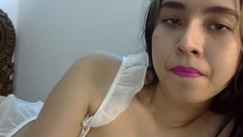 Snapshot of cottoncandygirl9898 chatting on 02-23-25, 09:33 Liz Gwyneth Charlota online show from 02-23-25, 09:33