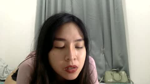Liz Gwyneth Charlota online show from 06-25-26, 02:10