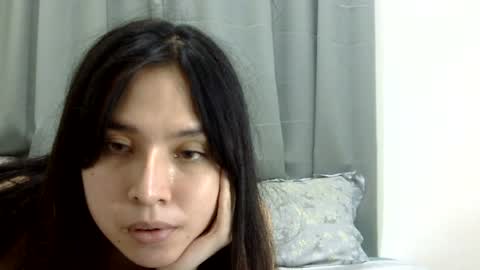 Liz Gwyneth Charlota online show from 07-29-26, 06:50