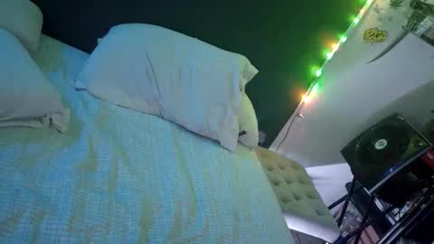 Corey online show from 12-01-25, 07:19