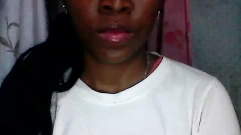 couleur_vanille online show from 12-02-25, 01:11