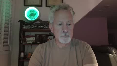 Snapshot of count_of_monte_christo chatting on 05-27-26, 09:17 count_of_monte_christo online show from 05-27-26, 09:17