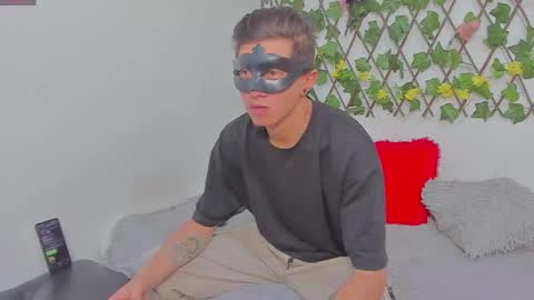 Snapshot of couple_2533 chatting on 02-11-26, 10:53 couple_2533 online show from 02-11-26, 10:53