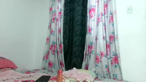 couple_naughty01 online show from 09-26-25, 02:32