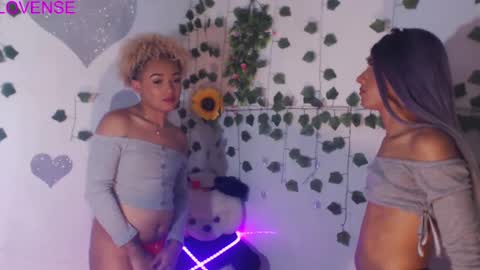 Snapshot of couple_sweet1016 chatting on 03-03-25, 09:26 ALEXA KIM online show from 03-03-25, 09:26