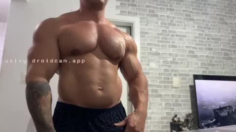 couplemuscle40 online show from 05-18-26, 07:09