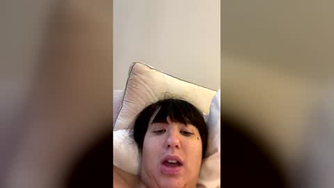 Snapshot of courtney81623723 chatting on 03-17-26, 05:05 courtney81623723 online show from 03-17-26, 05:05