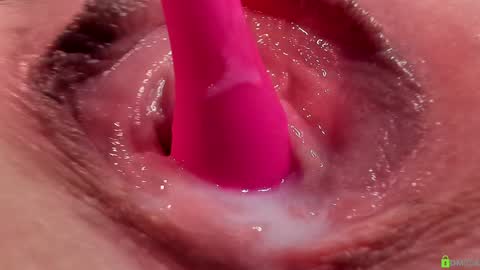 Snapshot of courtney_luv chatting on 03-19-26, 03:16 Im Courtney Nice to meet youFollow meInstagram courtneyluv778 online show from 03-19-26, 03:16