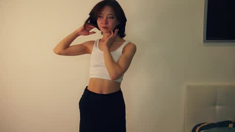 Yui online show from 02-03-25, 10:58