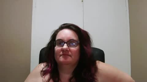 Snapshot of craftgirl2 chatting on 07-13-26, 12:02 Craftgirl online show from 07-13-26, 12:02