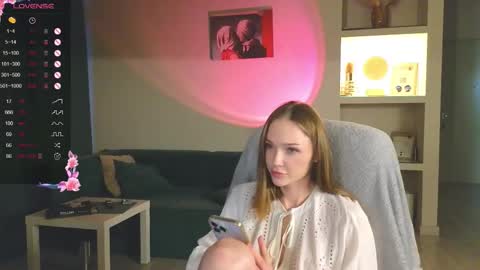 Snapshot of cravelucy chatting on 11-14-25, 01:54 lucy online show from 11-14-25, 01:54