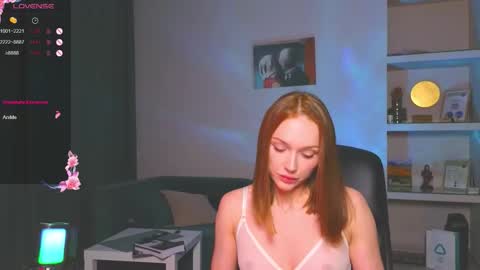 Snapshot of cravelucy chatting on 12-02-25, 02:12 lucy online show from 12-02-25, 02:12