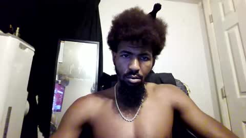 Snapshot of craze320084 chatting on 09-18-25, 05:15 craze320084 online show from 09-18-25, 05:15