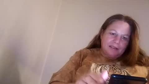 Snapshot of crazy7red chatting on 10-10-25, 08:02 Crazy7red online show from 10-10-25, 08:02