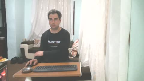 Snapshot of crazy____boy09 chatting on 03-02-25, 11:31 crazy____boy09 online show from 03-02-25, 11:31