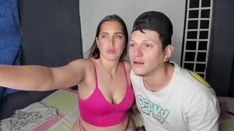 crazy_acouple_donpillo online show from 02-15-25, 09:04