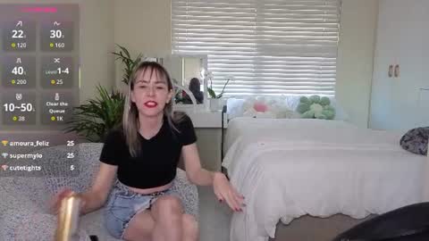 Snapshot of crazy_ass_stacy chatting on 07-06-26, 03:03 Stacy 2pm to 6pm mon-fri 3 CAT online show from 07-06-26, 03:03