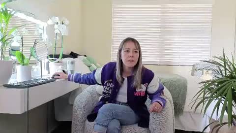 Snapshot of crazy_ass_stacy chatting on 07-14-26, 01:06 Stacy 2pm to 6pm mon-fri 3 CAT online show from 07-14-26, 01:06