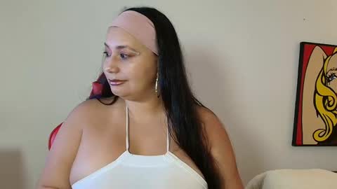 Snapshot of crazy_b00bs chatting on 09-16-25, 01:56 00 online show from 09-16-25, 01:56