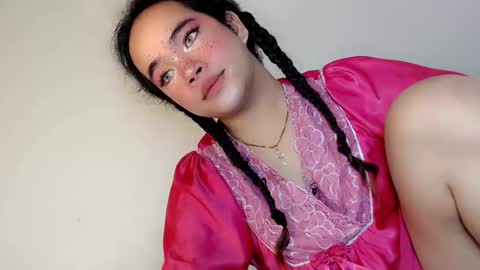 Snapshot of crazy_vixen chatting on 01-16-25, 03:02 Hot Ayisha online show from 01-16-25, 03:02