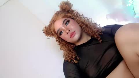 Snapshot of crazy_vixen chatting on 02-25-25, 12:55 Hot Ayisha online show from 02-25-25, 12:55