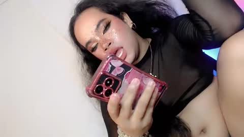 Snapshot of crazy_vixen chatting on 02-25-25, 07:03 Hot Ayisha online show from 02-25-25, 07:03