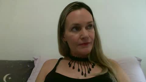 Anny online show from 02-21-25, 09:54