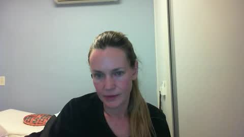 Anny online show from 10-13-25, 12:21