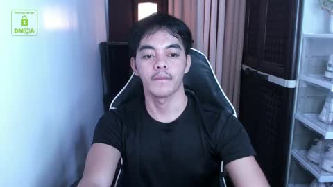 Snapshot of crazyasiancum chatting on 12-11-24, 04:09 Zion online show from 12-11-24, 04:09