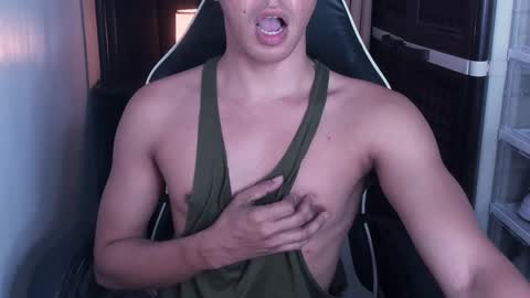 Snapshot of crazyasiancum chatting on 01-31-25, 04:47 Zion online show from 01-31-25, 04:47